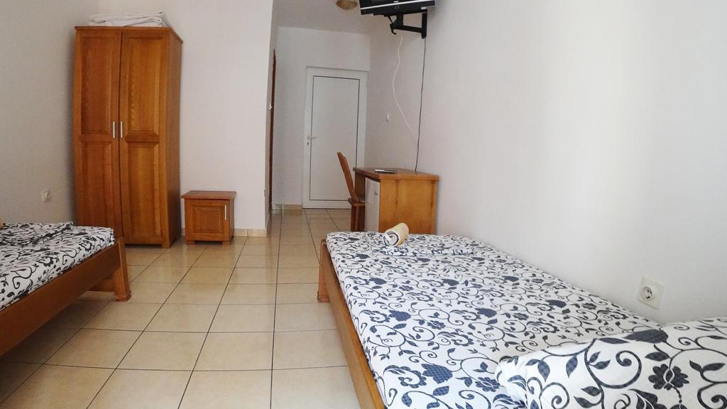 Guesthouse Sun Hostel Budva Dış mekan fotoğraf