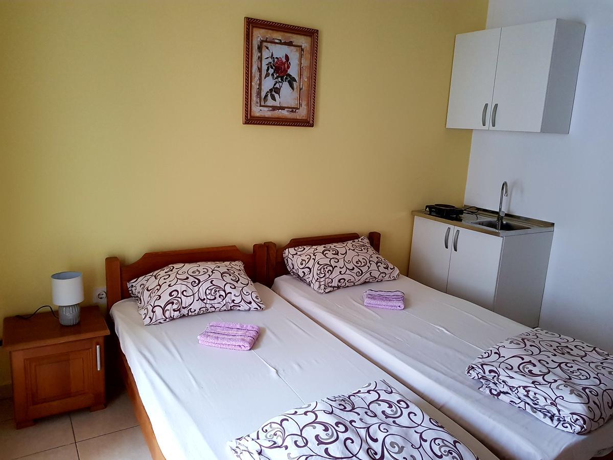 Guesthouse Sun Hostel Budva Dış mekan fotoğraf