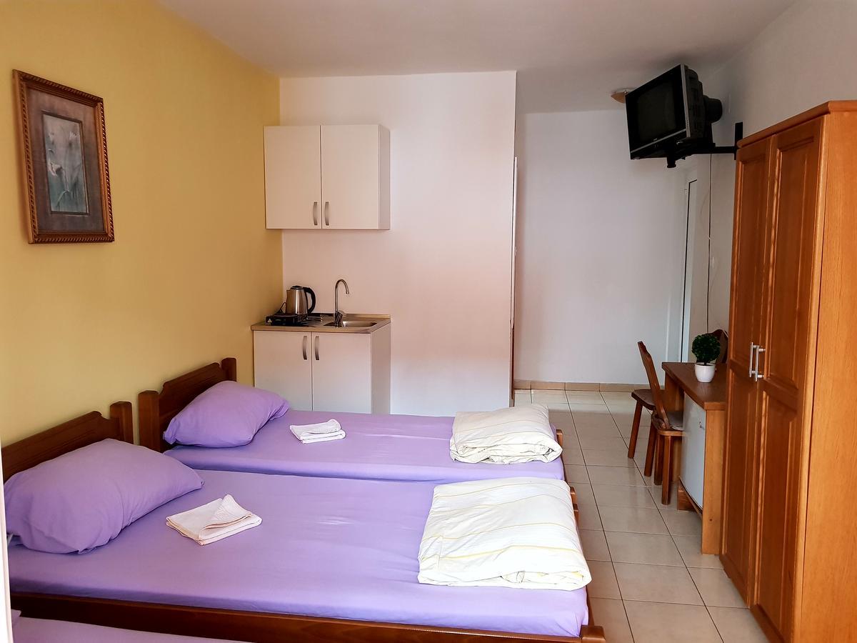 Guesthouse Sun Hostel Budva Dış mekan fotoğraf