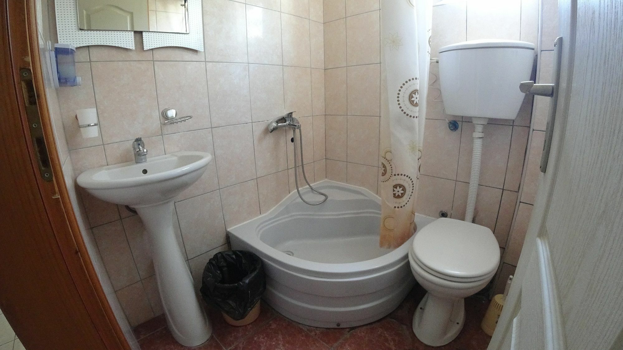 Guesthouse Sun Hostel Budva Dış mekan fotoğraf